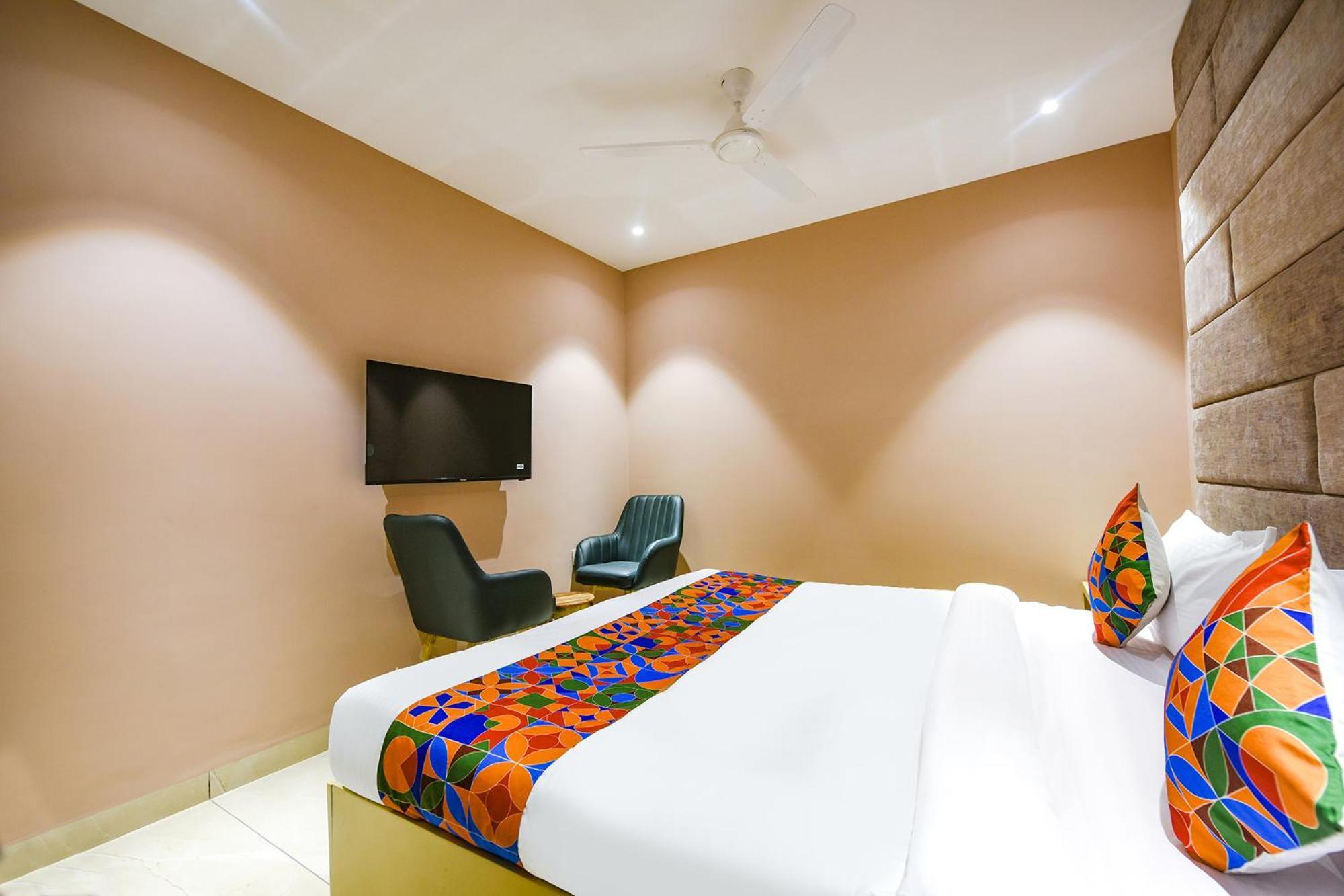 Fabhotel Supreme Suites Лудхиана Экстерьер фото
